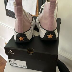 Used, like new violet Converse all stars, size 7.5